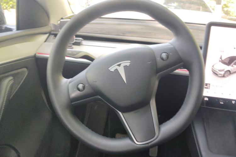 Used Tesla Model Y 2022 Revised Version Rear-Wheel Drive Steering Wheel