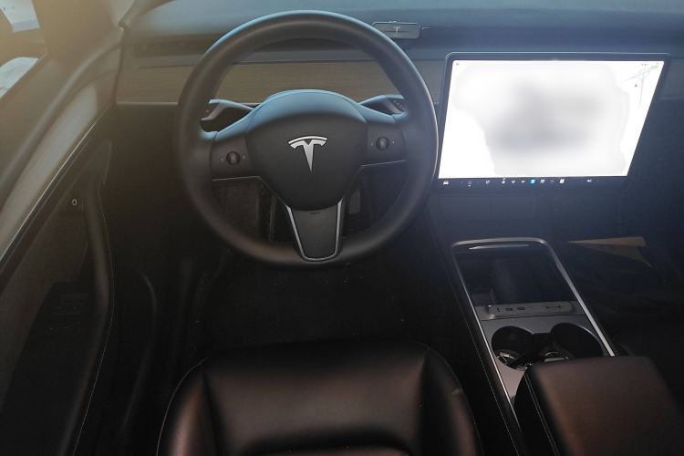 Used Tesla Model Y 2022 Rear-Wheel-Drive Version Steering Wheel