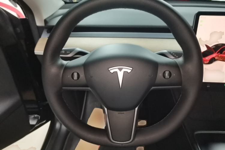 Used Tesla Model Y 2022 Rear-Wheel-Drive Version Steering Wheel