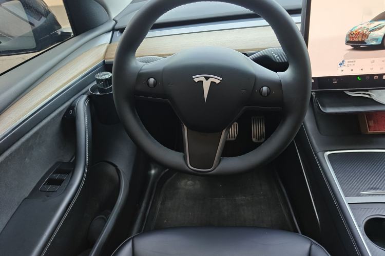 Used Tesla Model Y 2022 Rear-Wheel-Drive Version Steering Wheel