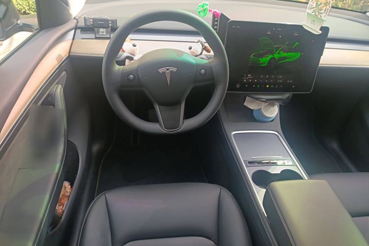 Used Tesla Model Y 2022 Rear-Wheel-Drive Version Steering Wheel