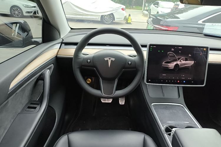 Used Tesla Model Y 2022 Revised Version Rear-Wheel Drive Steering Wheel