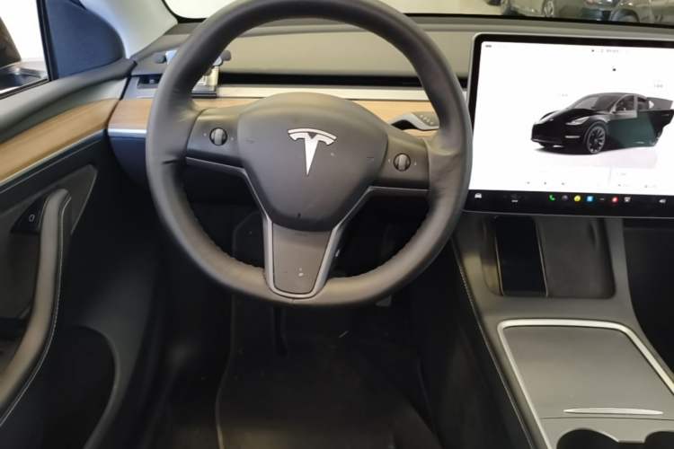 Used Tesla Model Y 2022 Rear-Wheel-Drive Version Steering Wheel