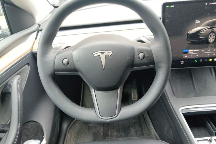 Used Tesla Model Y 2022 Revised Version Rear-Wheel Drive Steering Wheel