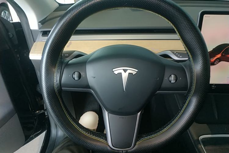 Used Tesla Model Y 2022 Revised Version Rear-Wheel Drive Steering Wheel