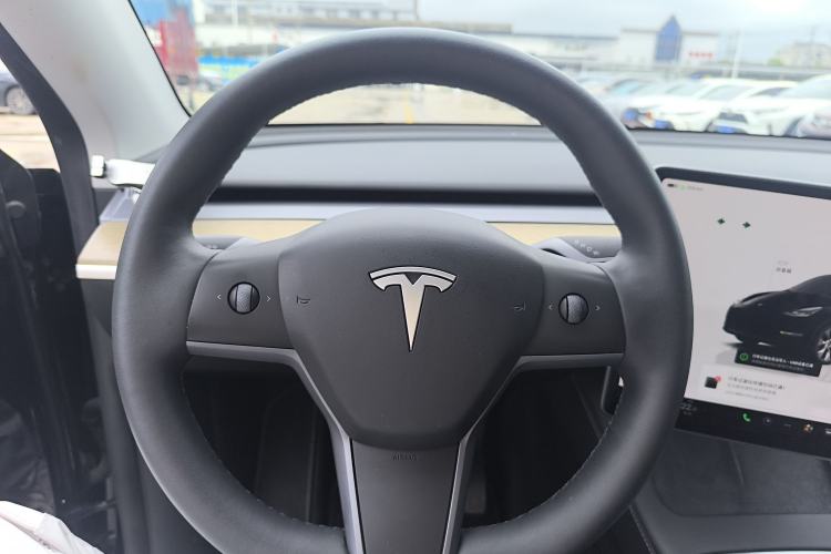 Used Tesla Model Y 2022 Revised Version Rear-Wheel Drive Steering Wheel