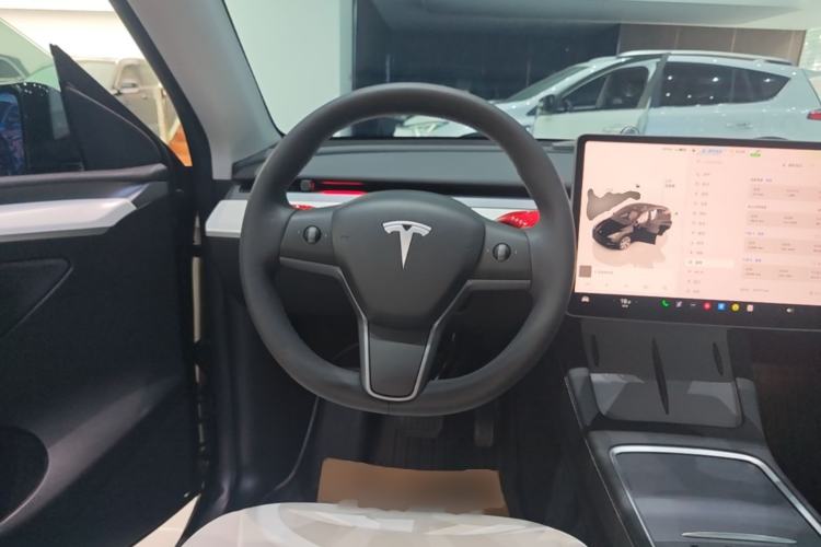 Used Tesla Model Y 2022 Revised Version Rear-Wheel Drive Steering Wheel