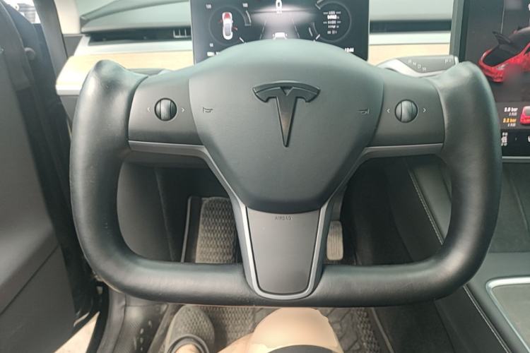 Used Tesla Model Y 2022 Revised Version Rear-Wheel Drive Steering Wheel
