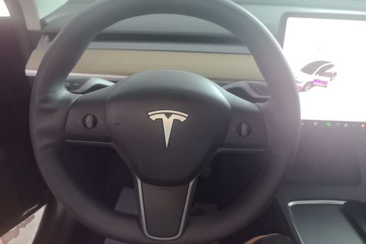 Used Tesla Model Y 2022 Revised Version Rear-Wheel Drive Steering Wheel