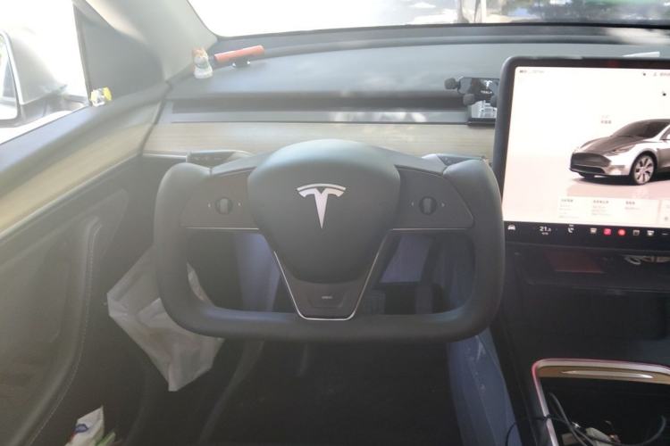 Used Tesla Model Y 2022 Revised Version Rear-Wheel Drive Steering Wheel