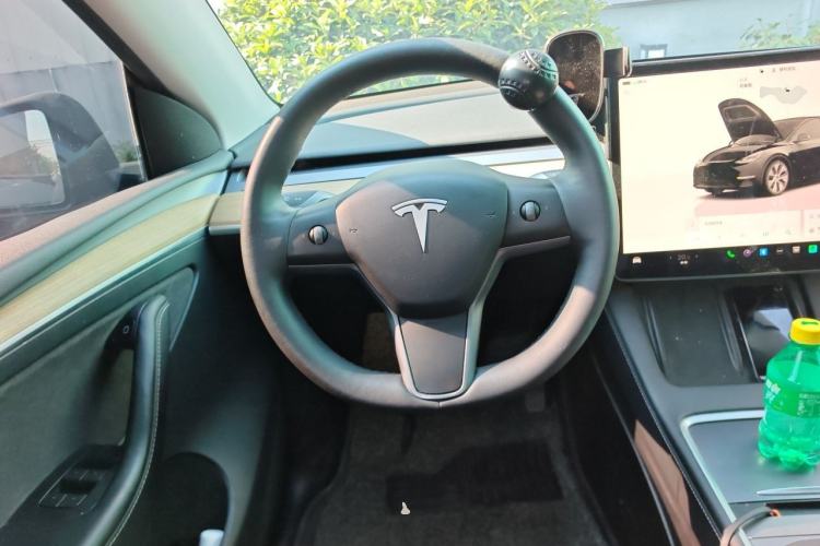 Used Tesla Model Y 2022 Revised Version Rear-Wheel Drive Steering Wheel