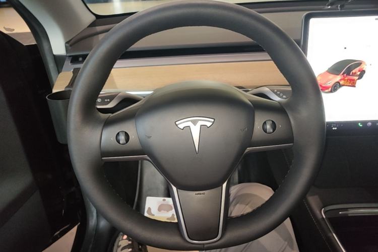 Used Tesla Model Y 2022 Revised Version Rear-Wheel Drive Steering Wheel