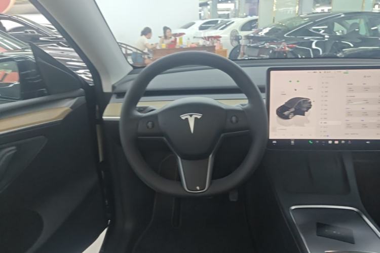 Used Tesla Model Y 2022 Revised Version Rear-Wheel Drive Steering Wheel