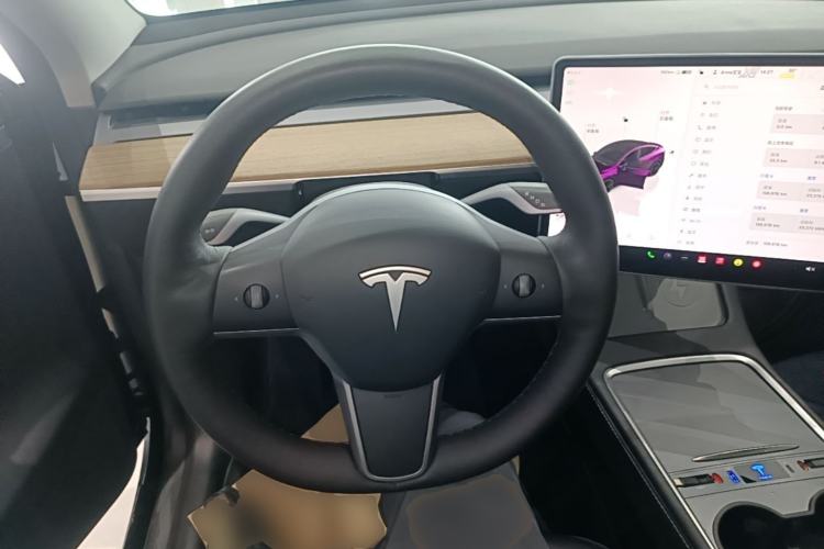 Used Tesla Model Y 2022 Performance High-Performance All-Wheel-Drive Version Steering Wheel