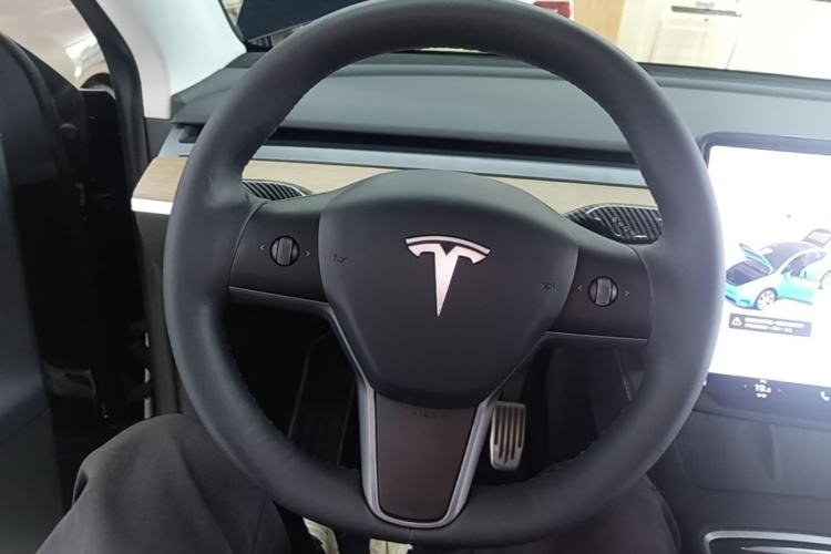 Used Tesla Model Y 2022 Revised Version Rear-Wheel Drive Steering Wheel