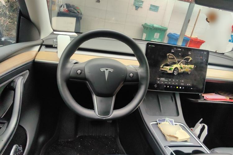 Used Tesla Model Y 2022 Revised Version Rear-Wheel Drive Steering Wheel