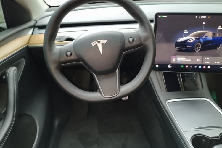 Used Tesla Model Y 2022 Rear-Wheel-Drive Version Steering Wheel