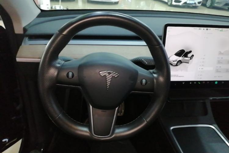 Used Tesla Model Y 2022 Revised Version Rear-Wheel Drive Steering Wheel