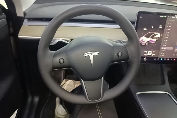 Used Tesla Model Y 2022 Revised Version Rear-Wheel Drive Steering Wheel