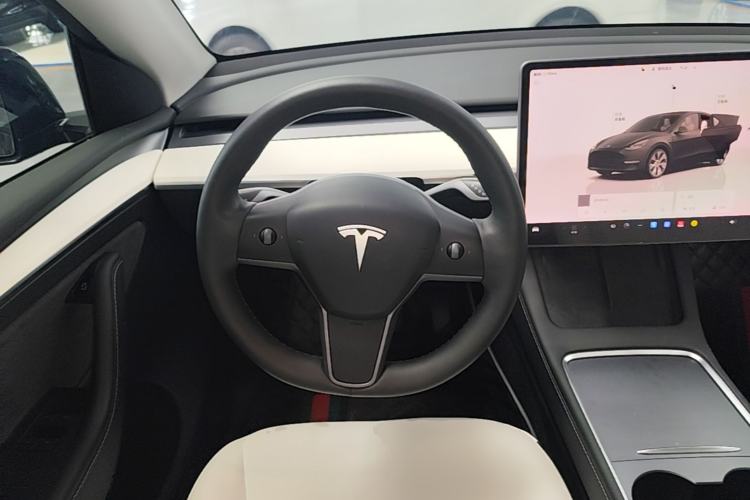 Used Tesla Model Y 2022 Rear-Wheel-Drive Version Steering Wheel