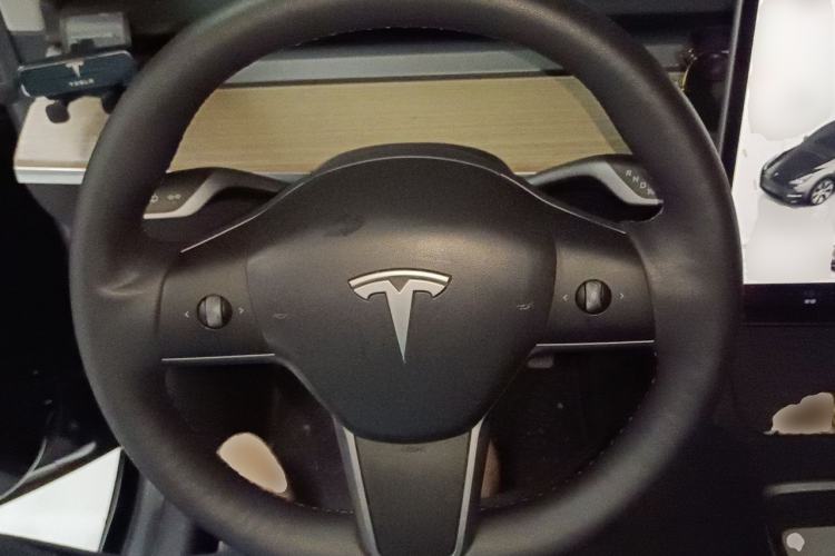 Used Tesla Model Y 2022 Revised Version Rear-Wheel Drive Steering Wheel
