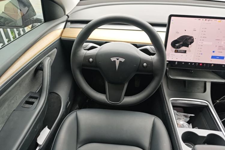 Used Tesla Model Y 2022 Revised Version Rear-Wheel Drive Steering Wheel