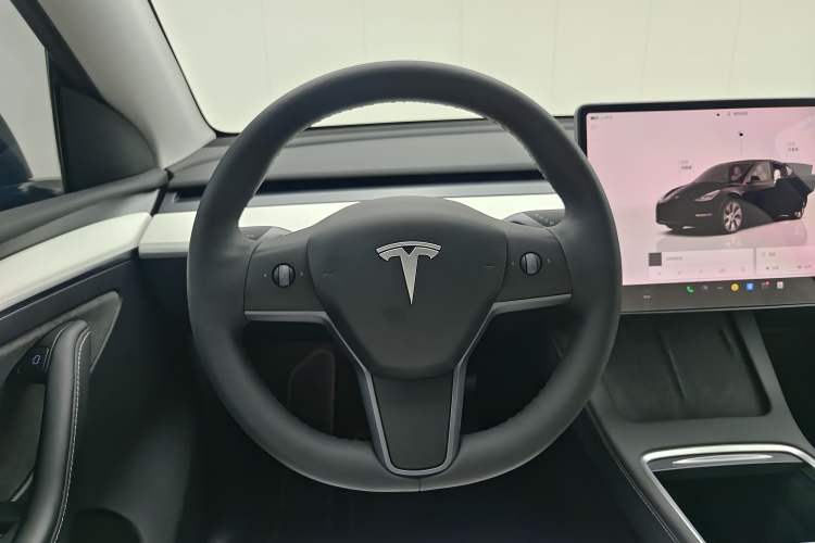 Used Tesla Model Y 2022 Revised Version Rear-Wheel Drive Steering Wheel