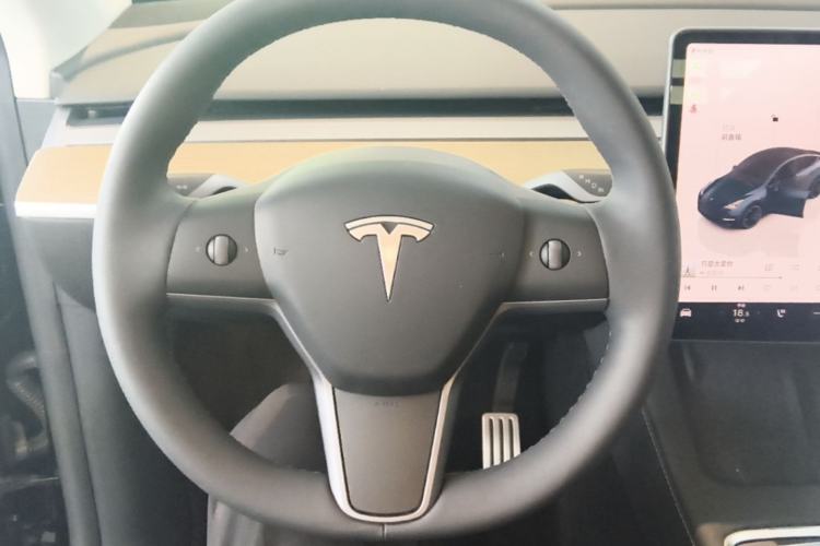 Used Tesla Model Y 2022 Performance High-Performance All-Wheel-Drive Version Steering Wheel