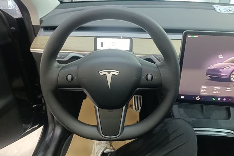 Used Tesla Model Y 2022 Revised Version Rear-Wheel Drive Steering Wheel