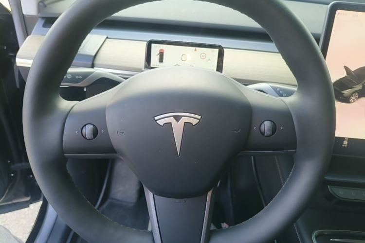 Used Tesla Model Y 2022 Revised Version Rear-Wheel Drive Steering Wheel