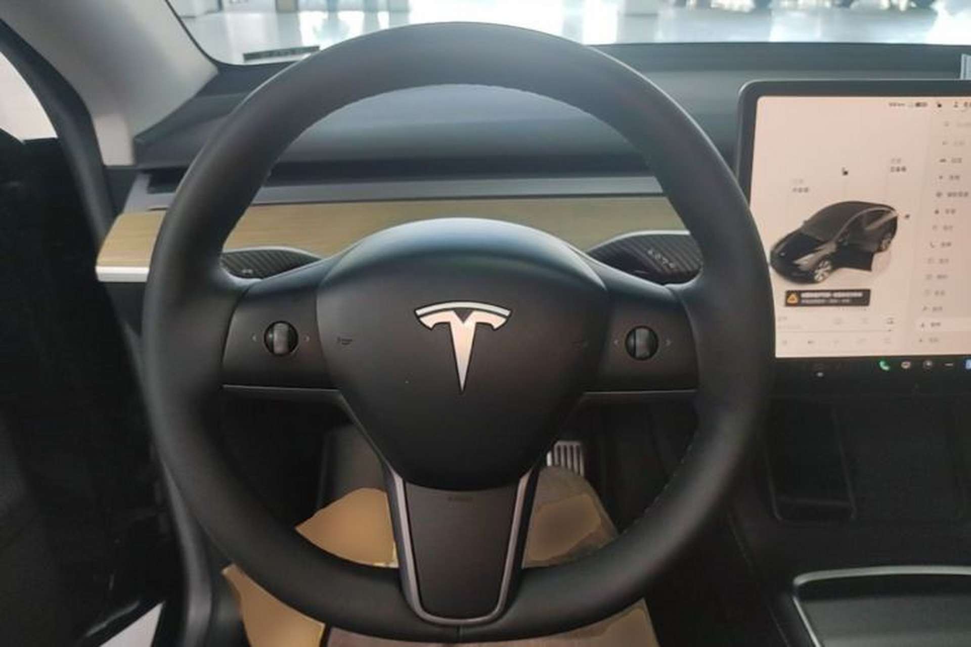 Used Tesla Model Y 2022 Rear-Wheel-Drive Version Steering Wheel