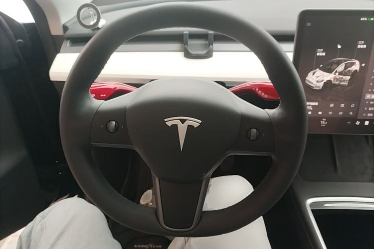 Used Tesla Model Y 2022 Revised Version Rear-Wheel Drive Steering Wheel