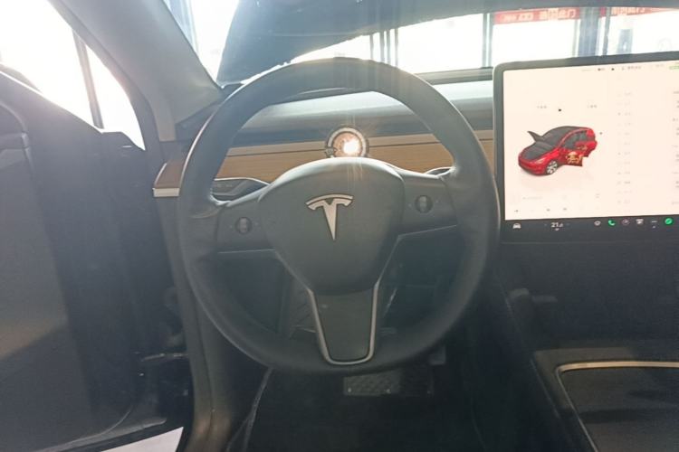 Used Tesla Model Y 2022 Revised Version Rear-Wheel Drive Steering Wheel