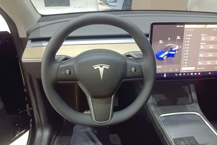 Used Tesla Model Y 2022 Revised Version Rear-Wheel Drive Steering Wheel