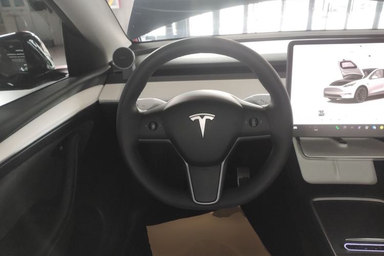 Used Tesla Model Y 2022 Revised Version Rear-Wheel Drive Steering Wheel
