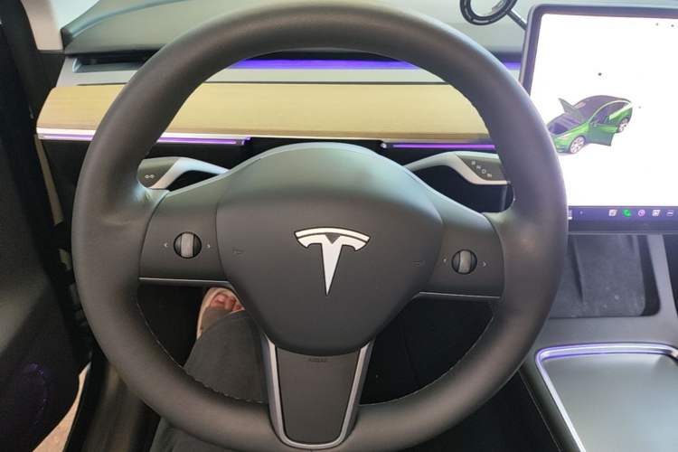 Used Tesla Model Y 2022 Revised Version Rear-Wheel Drive Steering Wheel