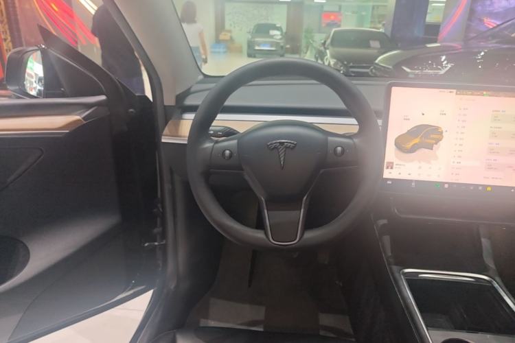 Used Tesla Model Y 2022 Rear-Wheel-Drive Version Steering Wheel