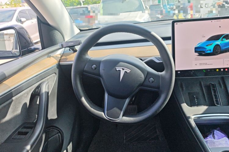 Used Tesla Model Y 2022 Rear-Wheel-Drive Version Steering Wheel