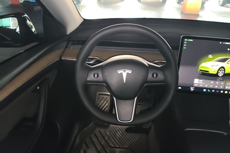 Used Tesla Model Y 2022 Rear-Wheel-Drive Version Steering Wheel