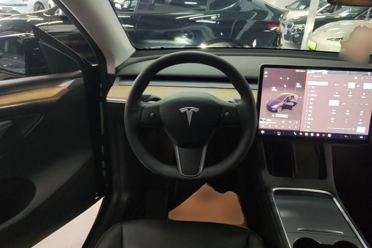 Used Tesla Model Y 2022 Revised Version Long-Range All-Wheel Drive Steering Wheel