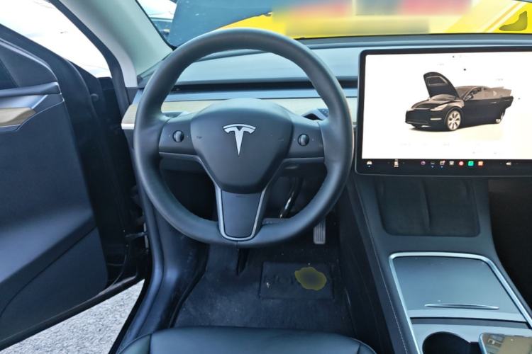 Used Tesla Model Y 2022 Revised Version Rear-Wheel Drive Steering Wheel