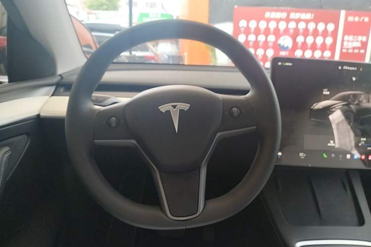 Used Tesla Model Y 2022 Revised Version Long-Range All-Wheel Drive Steering Wheel