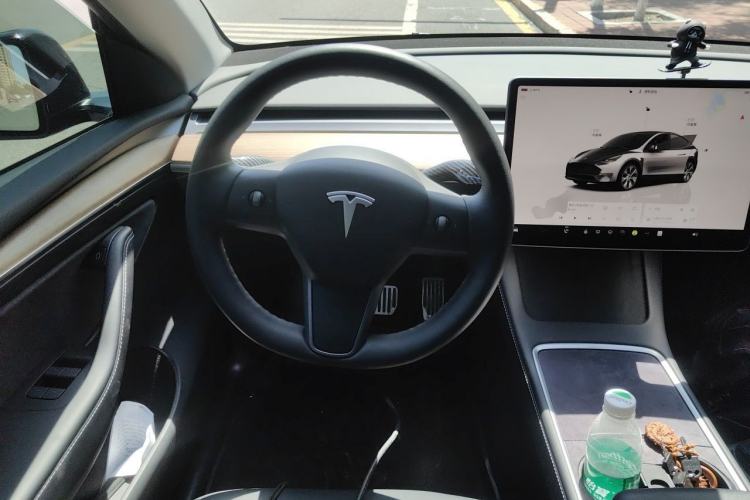 Used Tesla Model Y 2022 Rear-Wheel-Drive Version Steering Wheel