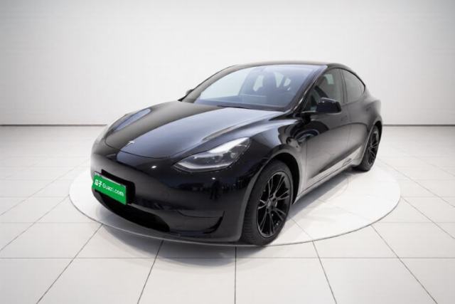 Tesla Model Y 2022 Rear-Wheel-Drive Version usata