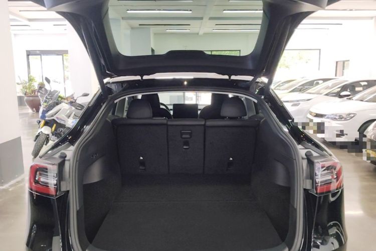 Used Tesla Model Y 2022 Performance High-Performance All-Wheel-Drive Version Trunk