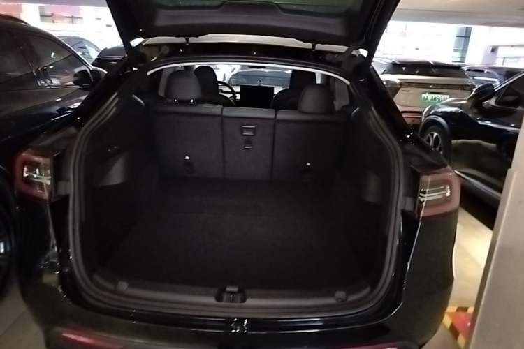 Used Tesla Model Y 2022 Revised Version Long-Range All-Wheel Drive Trunk