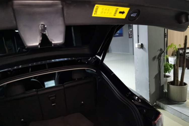 Used Tesla Model Y 2022 Revised Version Rear-Wheel Drive Trunk