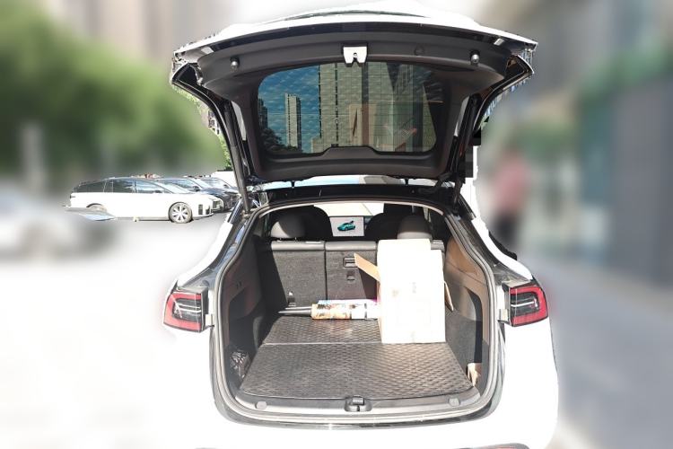 Used Tesla Model Y 2022 Rear-Wheel-Drive Version Trunk
