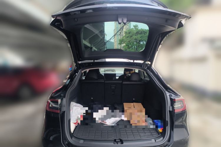 Used Tesla Model Y 2022 Performance High-Performance All-Wheel-Drive Version Trunk