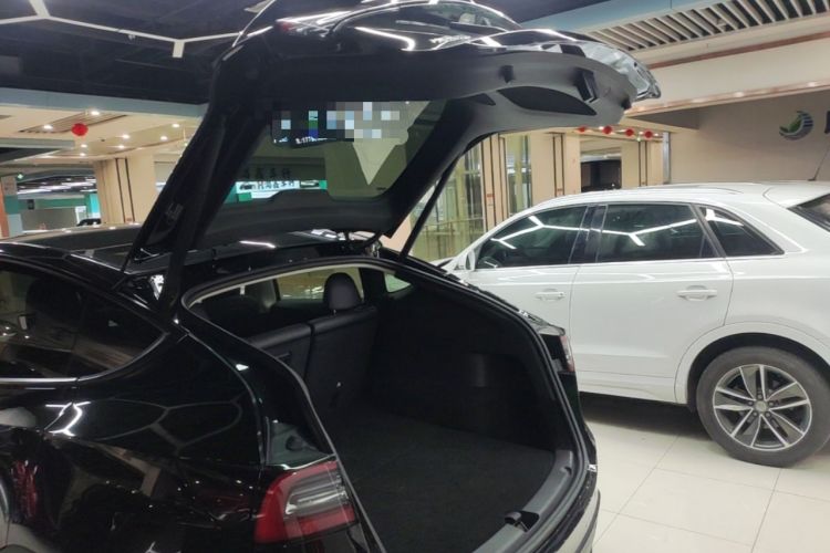 Used Tesla Model Y 2022 Rear-Wheel-Drive Version Trunk